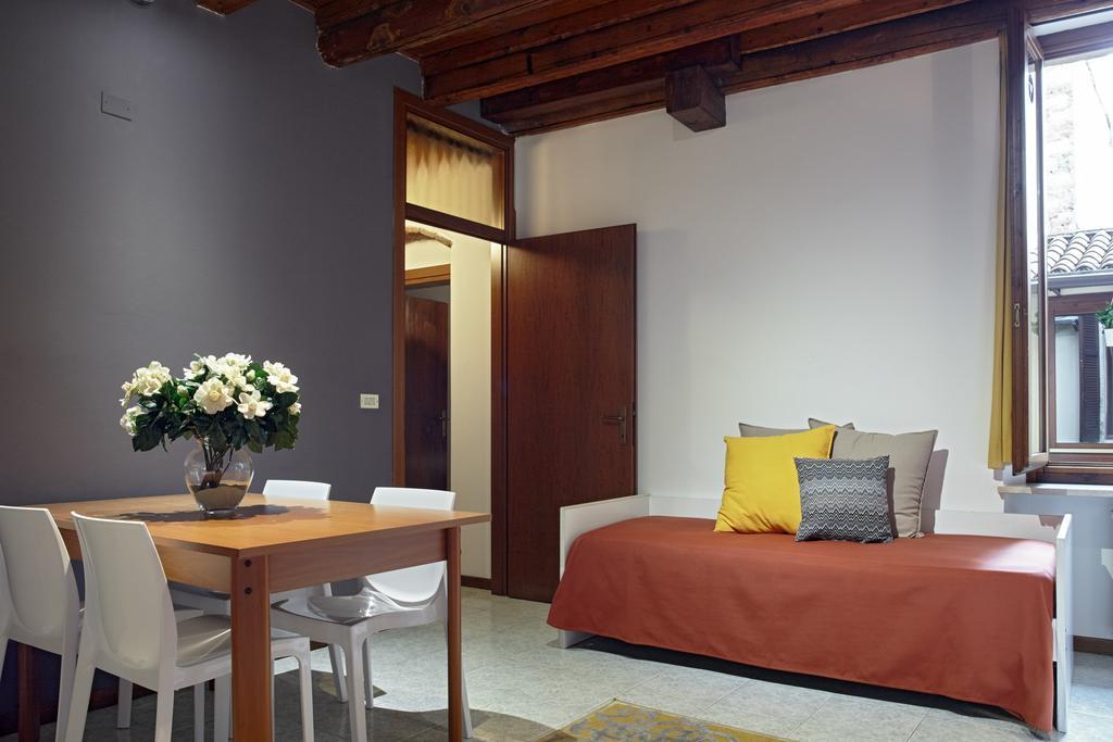 L'Ospite Appartamenti Verona Exterior foto